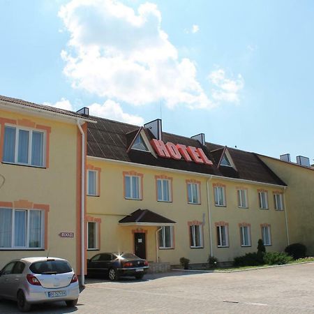 Kremin Hotel Kremenetsʼ Eksteriør billede