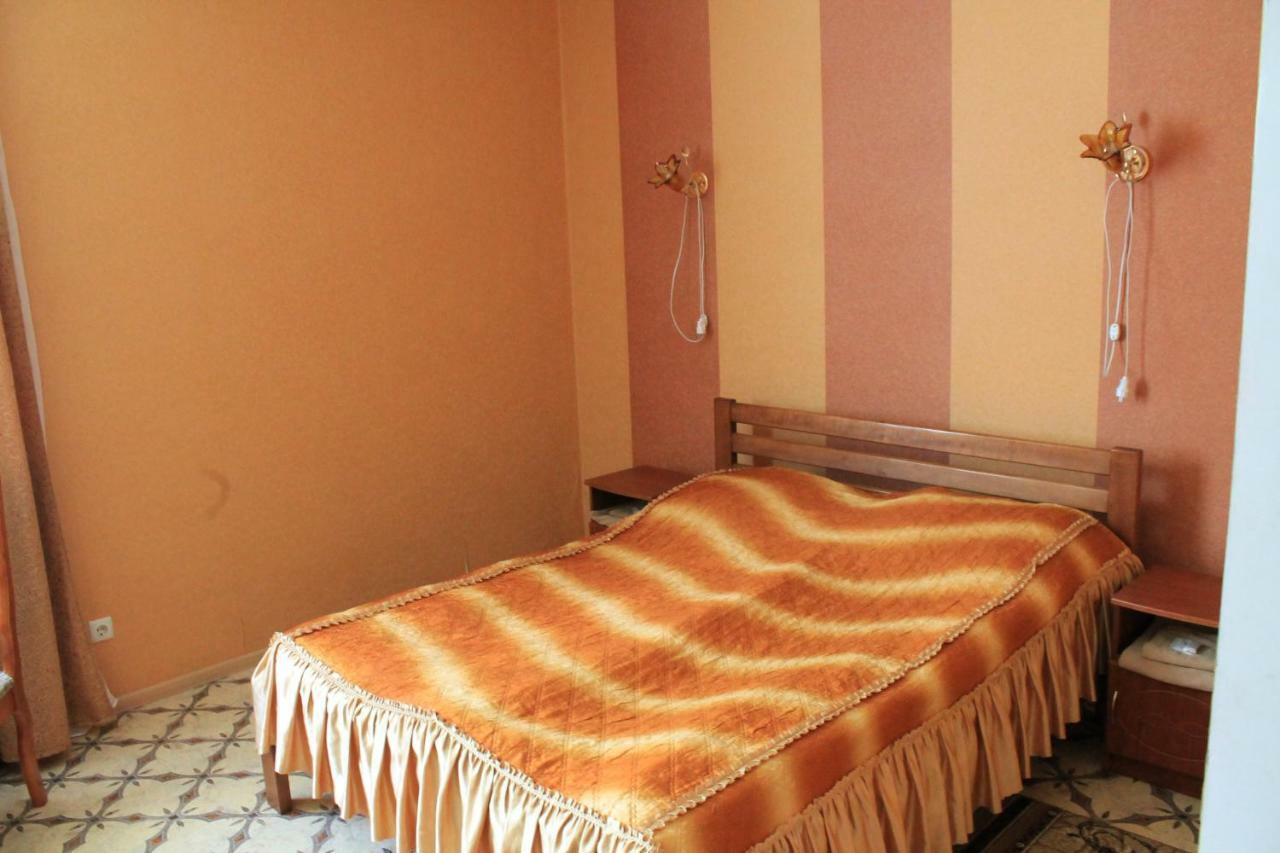 Kremin Hotel Kremenetsʼ Eksteriør billede