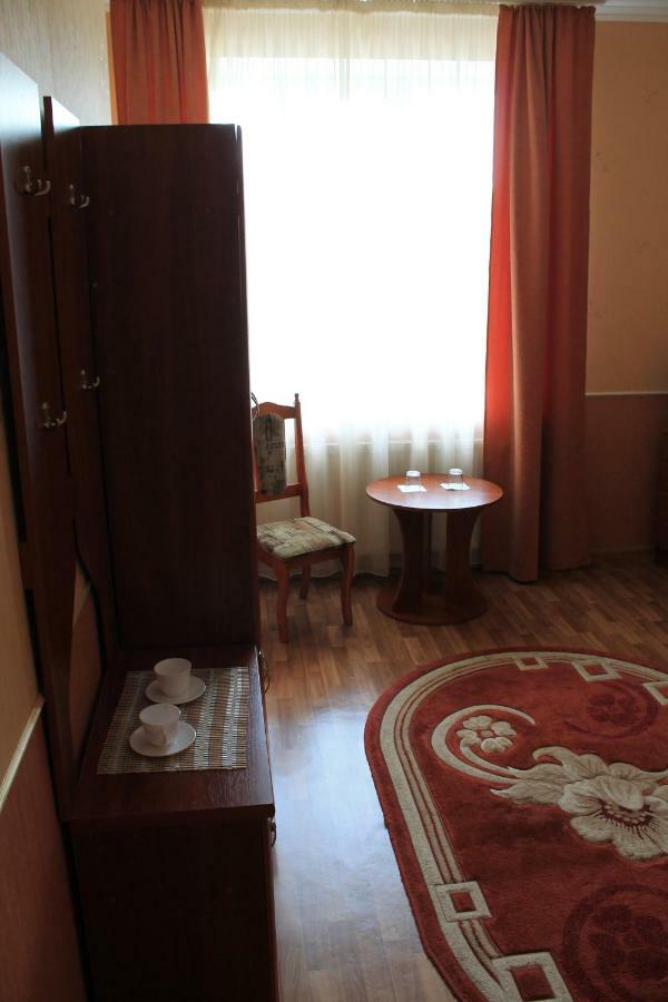 Kremin Hotel Kremenetsʼ Eksteriør billede