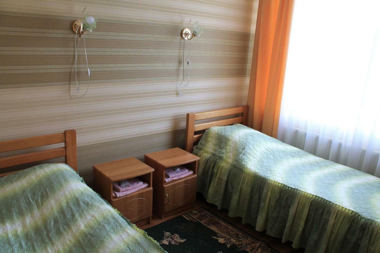 Kremin Hotel Kremenetsʼ Eksteriør billede