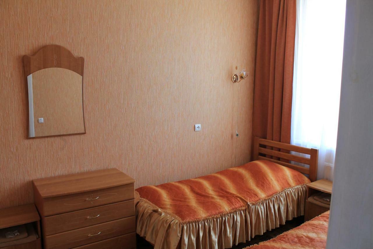 Kremin Hotel Kremenetsʼ Eksteriør billede