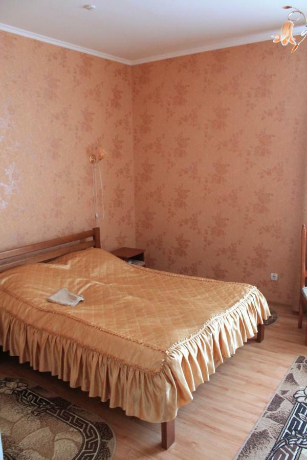Kremin Hotel Kremenetsʼ Eksteriør billede