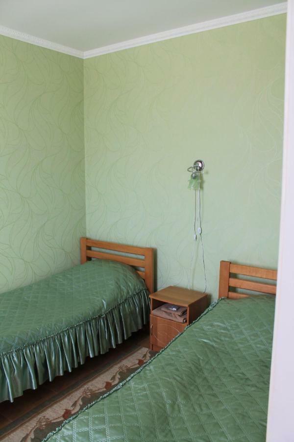 Kremin Hotel Kremenetsʼ Eksteriør billede