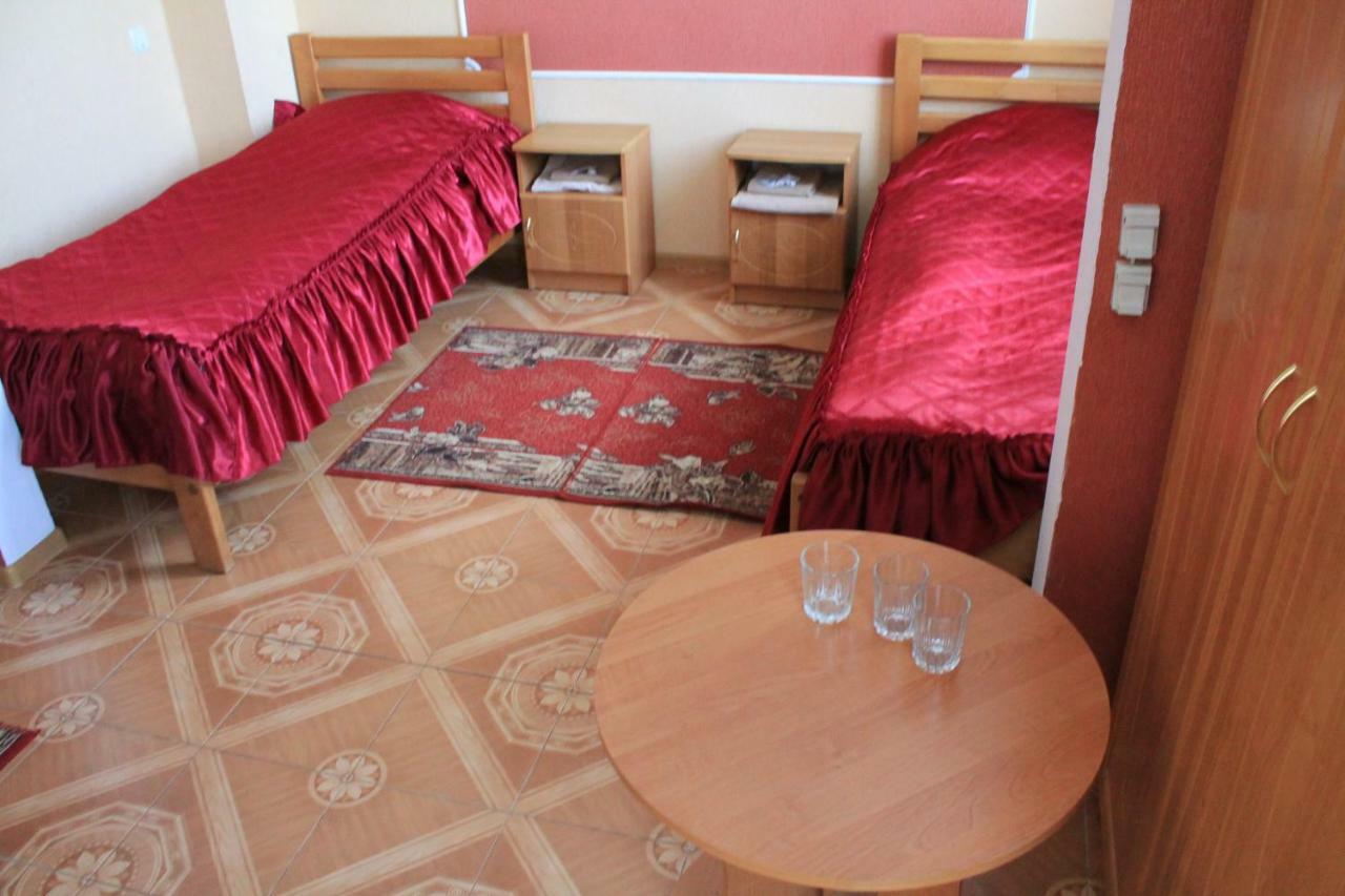 Kremin Hotel Kremenetsʼ Eksteriør billede